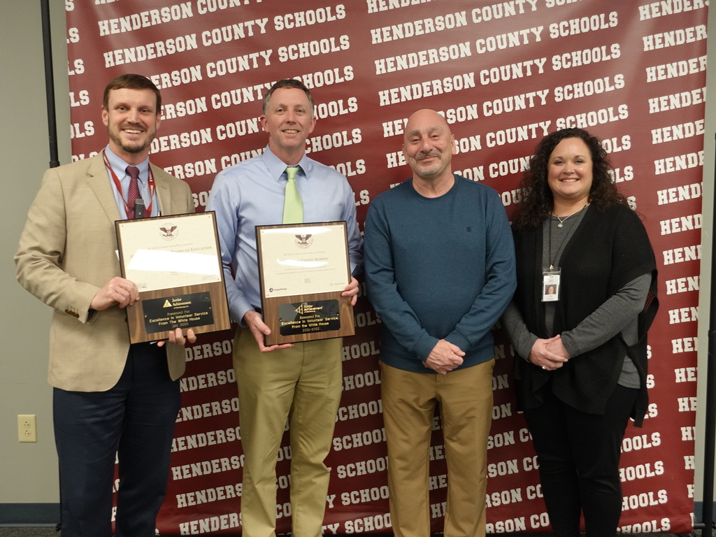 Dan Douglas, President of Junior Achievement of West Kentucky, presented the Presidential Volunteer Service Award to HCHS during this month's board meeting.  Banking students volunteer with JA each year in our kindergarten classrooms throughout the district